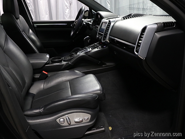 Porsche Cayenne image 27